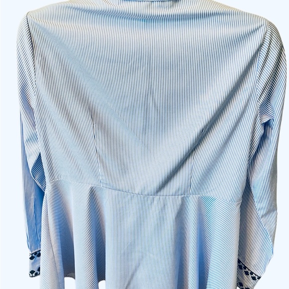 Zara Woman Blue and Black Embroidered Button Down Shirt - Picture 2 of 8